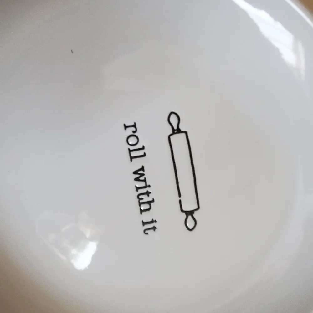 Pier 1  APPETIZER PLATES SET OF 4 NWT. 6IN.
